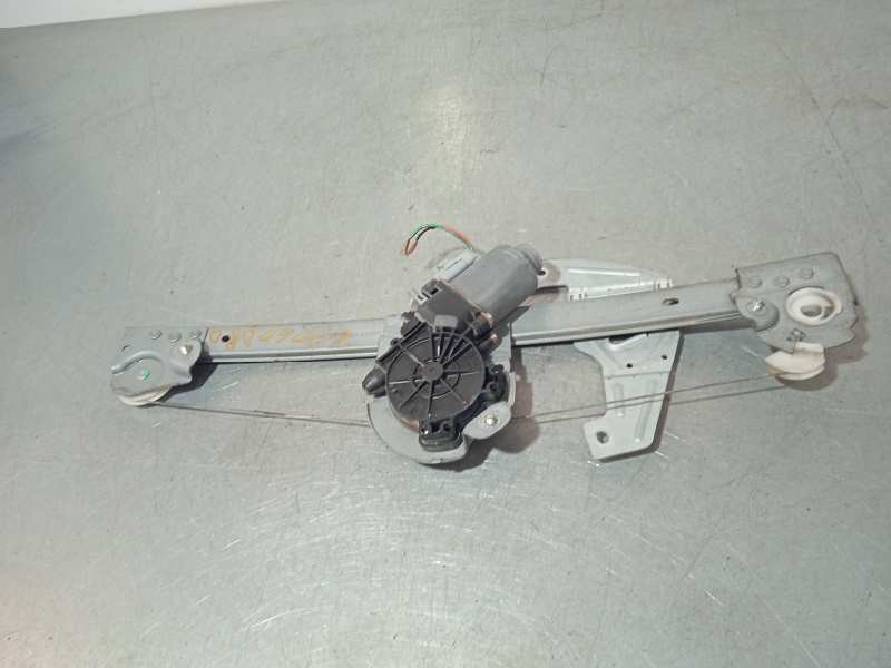 Recambio de elevalunas delantero derecho para toyota aygo (kgb/wnb) básico referencia OEM IAM 400842B ELECTRICO 2 PINES 118670RH