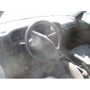 citroën xantia berlina del año 2000