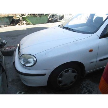 daewoo lanos del año 2000