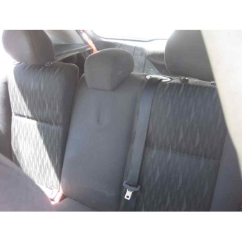 ford focus berlina (cak) del año 2004