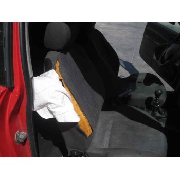 ford focus berlina (cak) del año 2004