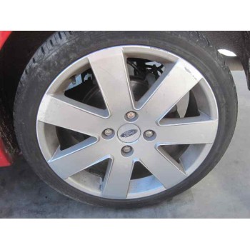 ford focus berlina (cak) del año 2004