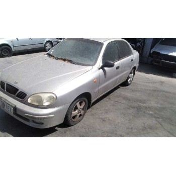 daewoo lanos del año 2000