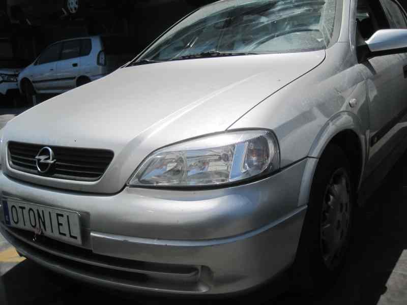 opel astra g berlina del año 2001