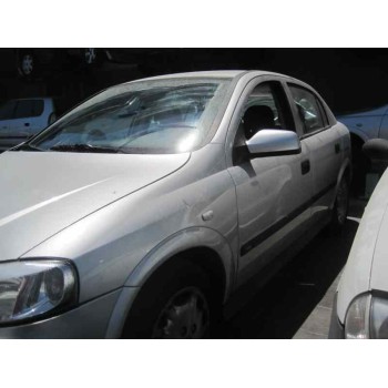 opel astra g berlina del año 2001