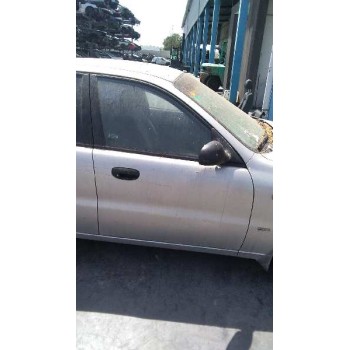 daewoo lanos del año 2000