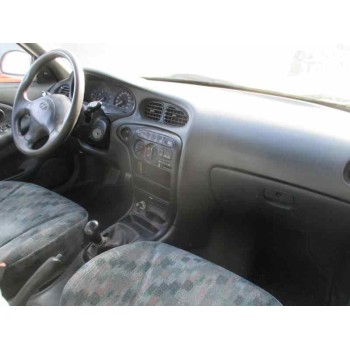 hyundai lantra berlina (rd) del año 1996