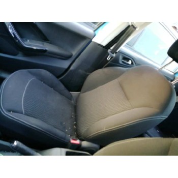 peugeot 208 del año 2017