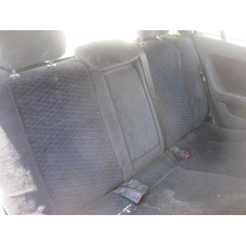 opel astra g berlina del año 2001