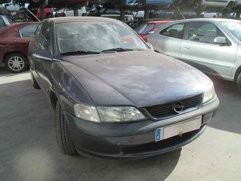 opel vectra b berlina del año 1996