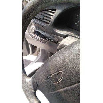 daewoo lanos del año 2000