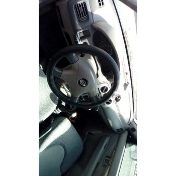 nissan micra (k11) del año 2001