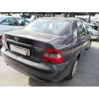 opel vectra b berlina del año 1996