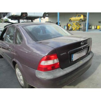 opel vectra b berlina del año 1996