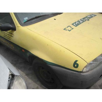 ford fiesta berlina del año 1998