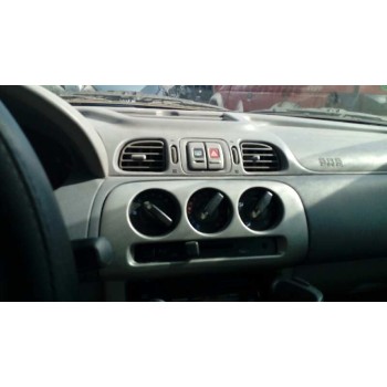 nissan micra (k11) del año 2001