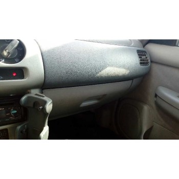 nissan micra (k11) del año 2001