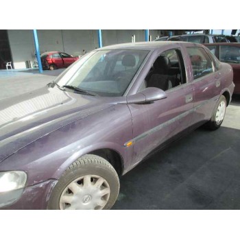 opel vectra b berlina del año 1996