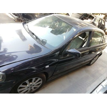 opel astra g berlina del año 2004