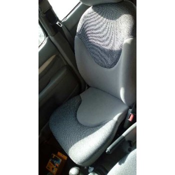 nissan micra (k11) del año 2001