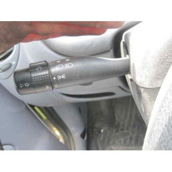 ford fiesta berlina del año 1998