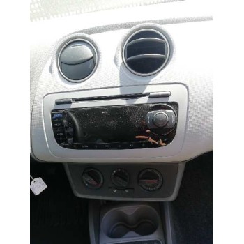 seat ibiza (6j5) del año 2010