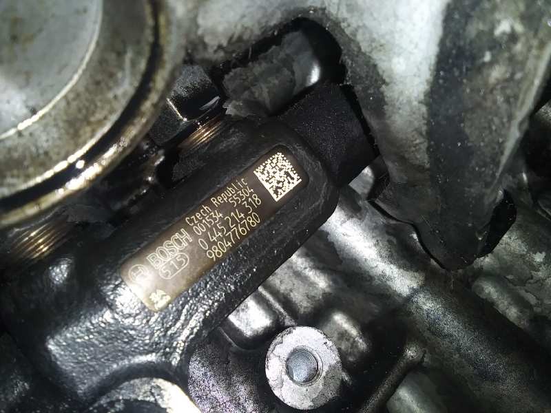 Recambio de rampa inyectora para citroën c4 picasso intensive referencia OEM IAM 0445214318 9814776780 