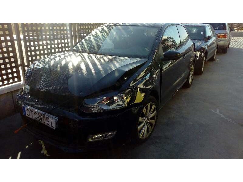 VOLKSWAGEN POLO (6R1)