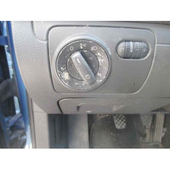 volkswagen golf v berlina (1k1) del año 2004