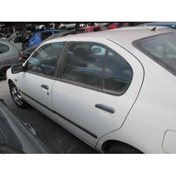 nissan primera berlina (p11) del año 1999