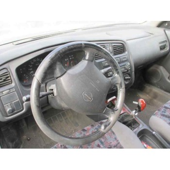 nissan primera berlina (p11) del año 1999