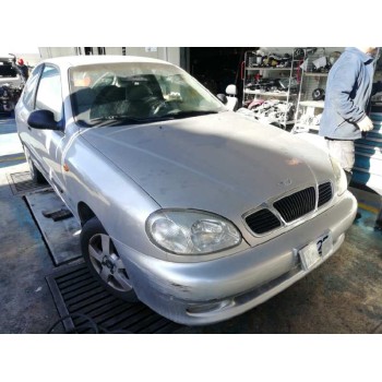 daewoo lanos del año 2000