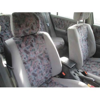 nissan primera berlina (p11) del año 1999