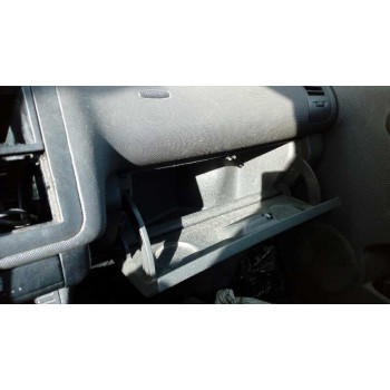 volkswagen polo berlina (6n2) del año 2000