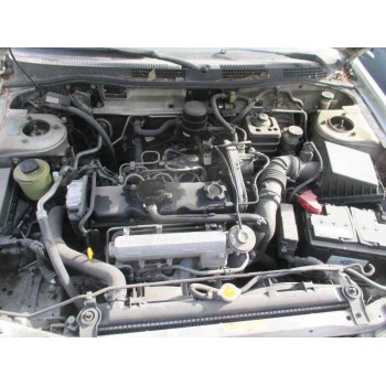 nissan primera berlina (p11) del año 1999