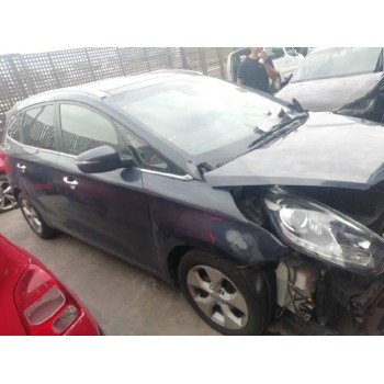 kia carens ( ) del año 2014