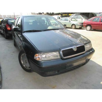 skoda octavia berlina (1u2) del año 2000
