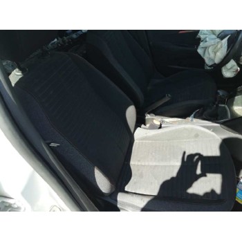 peugeot 208 (p2) del año 2020