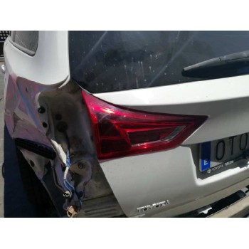 toyota auris del año 2014