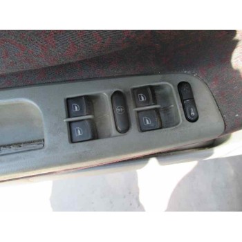 skoda octavia berlina (1u2) del año 2000