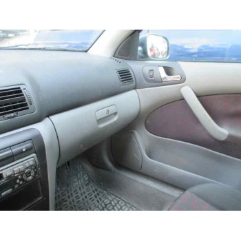 skoda octavia berlina (1u2) del año 2000