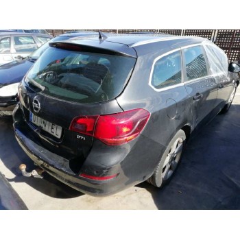 opel astra j sports tourer del año 2009