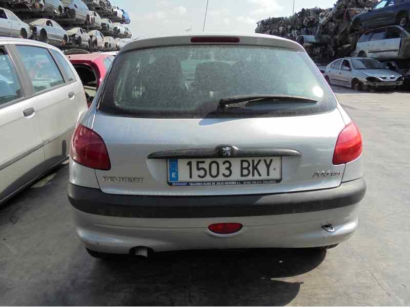 PEUGEOT 206 BERLINA