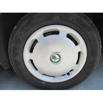 skoda octavia berlina (1u2) del año 2000