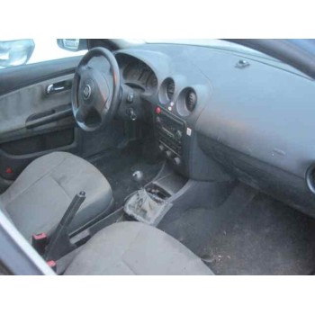 seat ibiza (6l1) del año 2003
