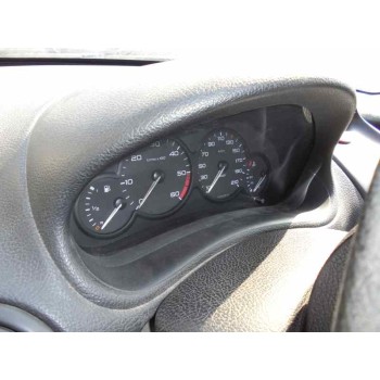 peugeot 206 berlina del año 2001