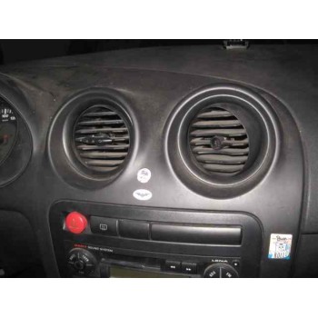seat ibiza (6l1) del año 2003