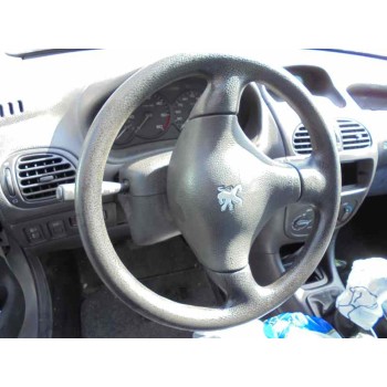 peugeot 206 berlina del año 2001