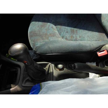 peugeot 206 berlina del año 2001