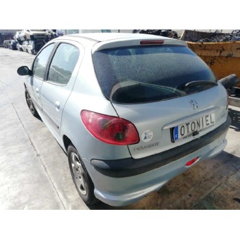 peugeot 206 berlina del año 2004